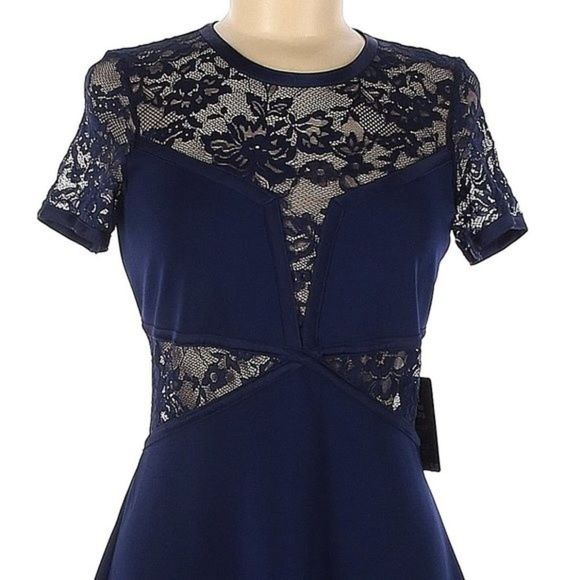 π¨ 50% OFF BUNDLES! ENDS 12/7 π¨ NWT Express Lace Cut-Out Dress - Picture 3 of 7
